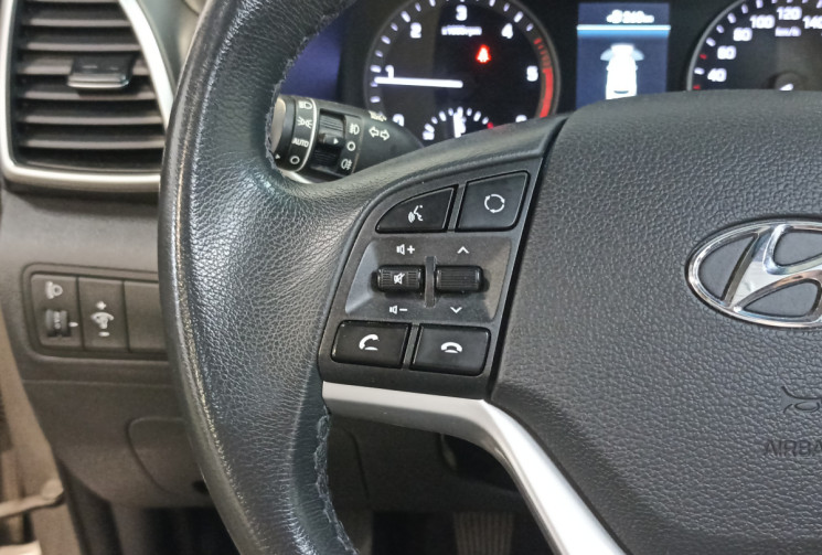 Hyundai Tucson 1.6 CRDi 115 ch Creative / Toit ouvrant panoramique / Entretien complet en 2026