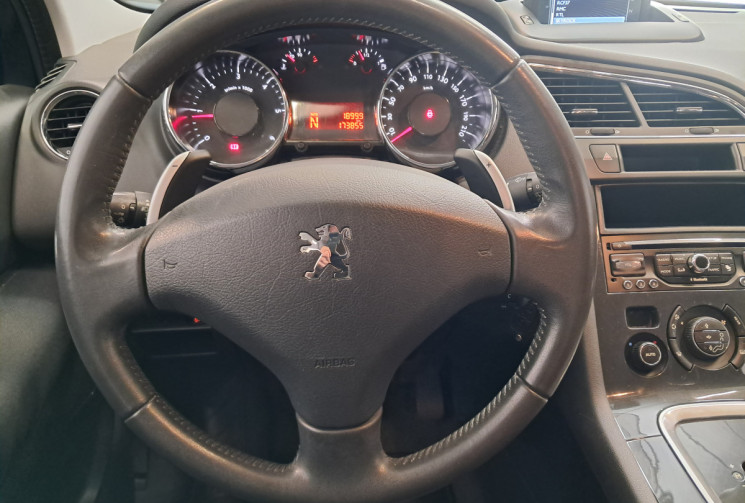 Peugeot 5008 1.6 e-HDi115 FAP Active BMP6 7places   - SUIVI D'ENTRETIEN -  REVISEE 