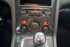 Peugeot 5008 1.6 e-HDi115 FAP Active BMP6 7places   - SUIVI D'ENTRETIEN -  REVISEE 