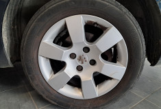 Peugeot 5008 1.6 e-HDi115 FAP Active BMP6 7places   - SUIVI D'ENTRETIEN -  REVISEE 