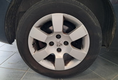 Peugeot 5008 1.6 e-HDi115 FAP Active BMP6 7places   - SUIVI D'ENTRETIEN -  REVISEE 