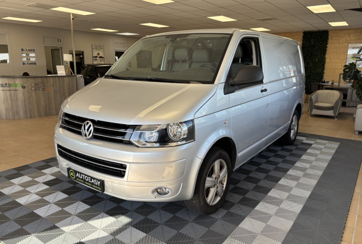 Volkswagen Transporter T5 Phase 2 4-MOTION  2.0 BITDI 180 / KIT DISTRIBUTION NEUF / SUIVI VOLKSWAGEN