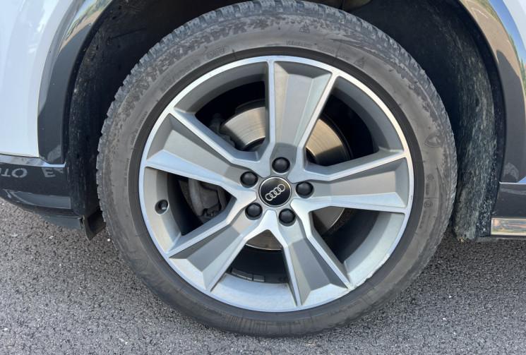 Audi Q2 1.6 TDI S-Tronic7 116 cv Boîte auto S-LINE