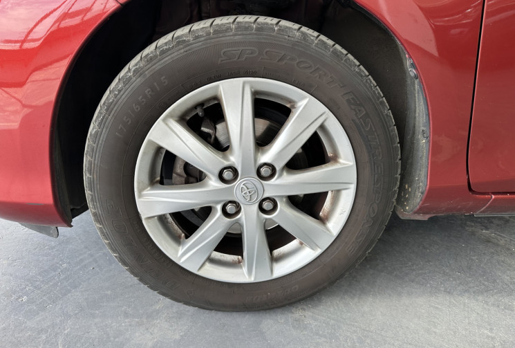 Toyota Yaris  1.0 VVT-i Tendance 69 / Très peu kilométré / Climatisation