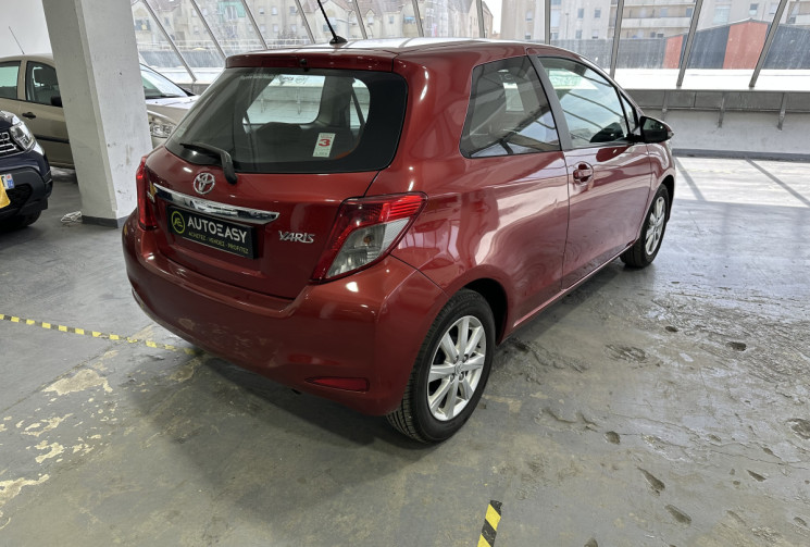 Toyota Yaris  1.0 VVT-i Tendance 69 / Très peu kilométré / Climatisation