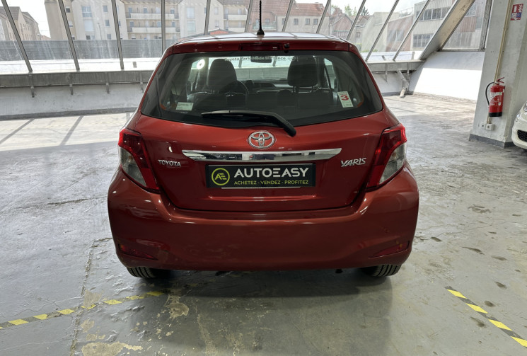 Toyota Yaris  1.0 VVT-i Tendance 69 / Très peu kilométré / Climatisation