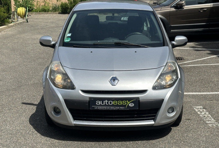 Renault Clio III 1.2 16v 75ch Expression 3p