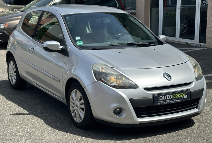 Renault Clio III 1.2 16v 75ch Expression 3p