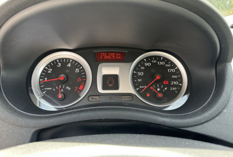 Renault Clio III 1.2 16v 75ch Expression 3p