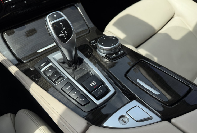 BMW SERIE 5 TOURING XDrive 530d Luxury Steptronic 8