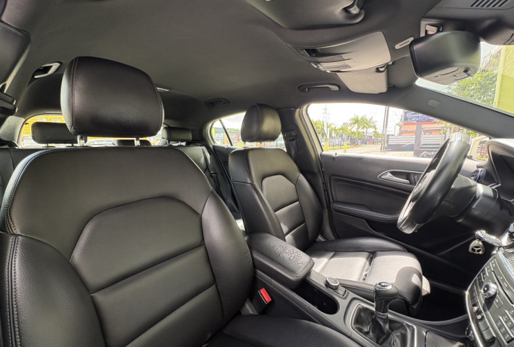 Mercedes GLA 180 1.5 CDi 16V 109 cv
