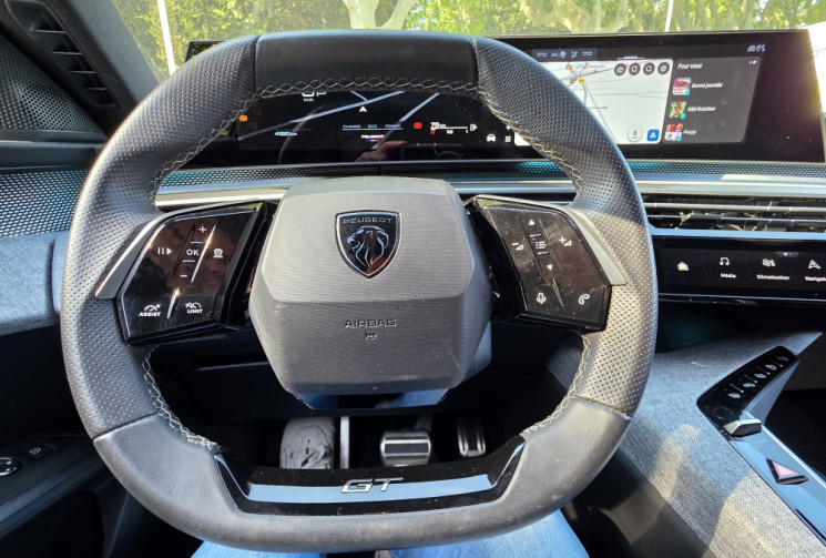 Peugeot 5008 Hybrid 136 e-DCS6 GT - Pack 360 Vision & Drive Assist Plus