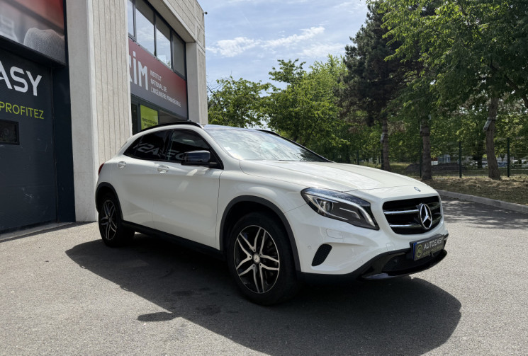 Mercedes GLA 250 SENSATION 7G-DCT