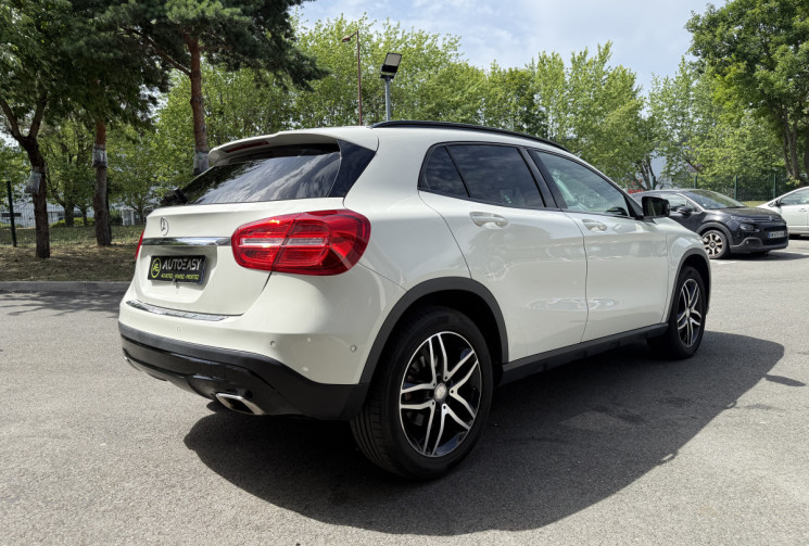 Mercedes GLA 250 SENSATION 7G-DCT