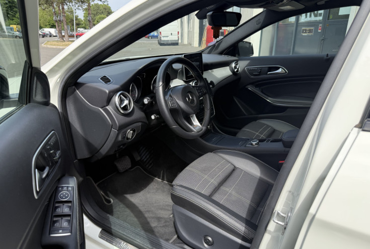 Mercedes GLA 250 SENSATION 7G-DCT