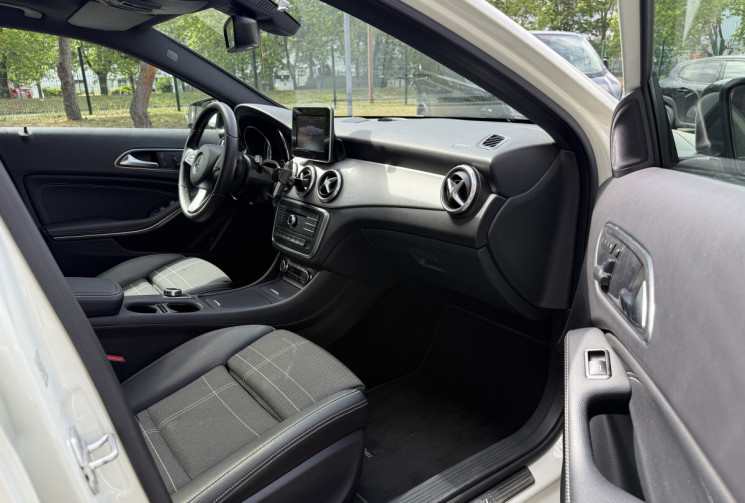 Mercedes GLA 250 SENSATION 7G-DCT