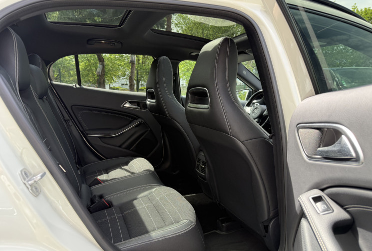 Mercedes GLA 250 SENSATION 7G-DCT