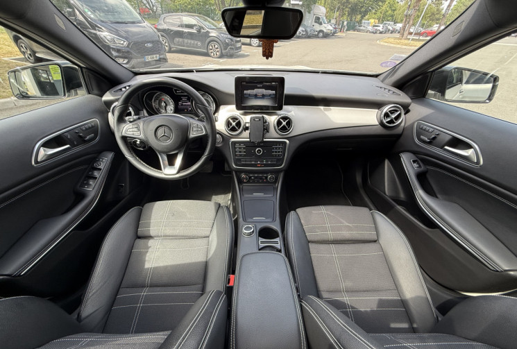 Mercedes GLA 250 SENSATION 7G-DCT