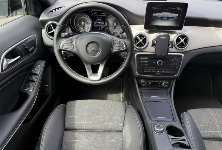 Mercedes GLA 250 SENSATION 7G-DCT
