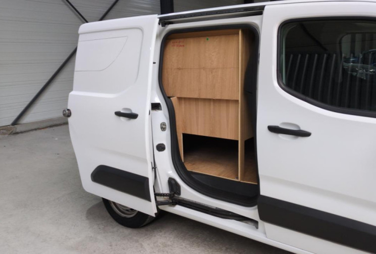 Peugeot Partner FOURGON STANDARD 650 1.5 BLUE HDI 100 PREMIUM TVA