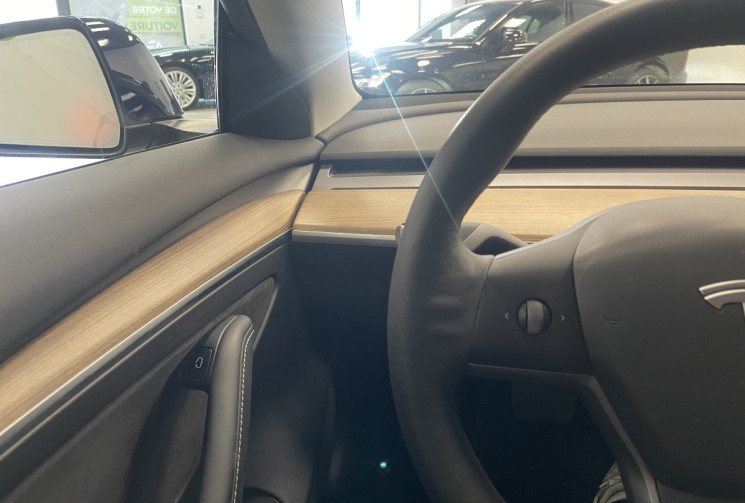 Tesla Model 3 281ch Standard - 2022 - Toit Panoramique - Suivi complet - Première m
