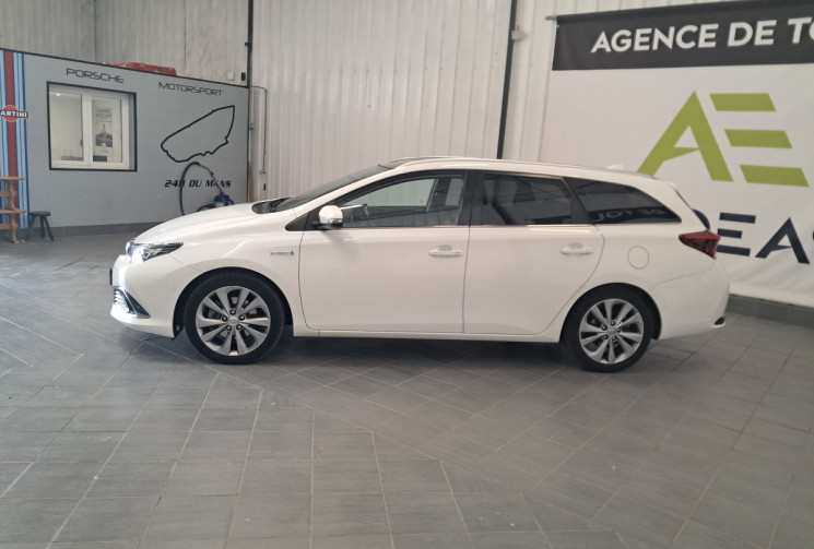 Toyota AURIS 1.8 Hybride 136h Touring Sports Exécutive - Phase 2 - SUIVI TOYOTA COMPLET - REVISEE -