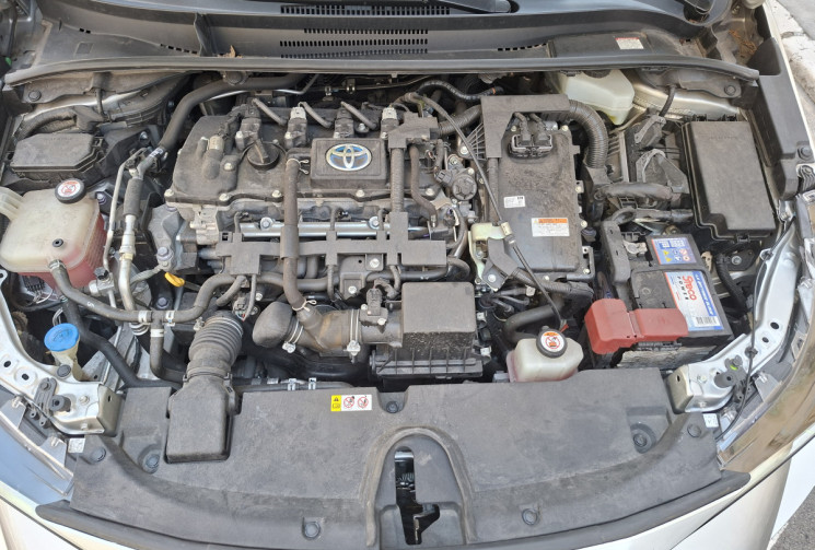 Toyota Corolla 1.8 VVT-i HYBRID 122 DYNAMIC BOITE AUTO