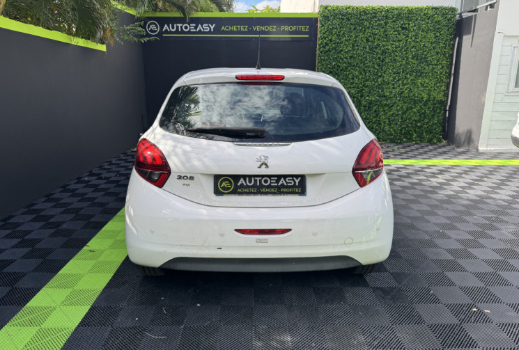 Peugeot 208   I Phase 2 5 Portes 1.6 Blue HDI