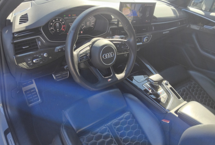 Audi RS4 Avant Quattro 2.9 V6 TFSI - 450 cv - Facelift - Suivi Audi - FR