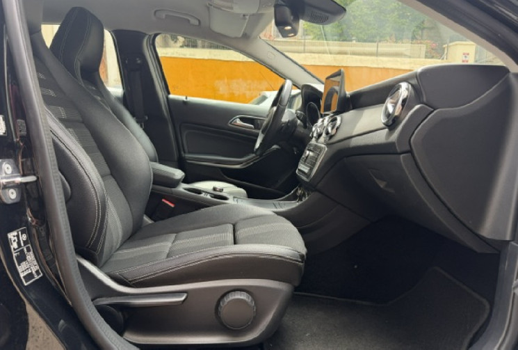 Mercedes GLA (X156) Phase 2 180 1.5 d 16V 7G-DCT 109 cv Origine France / 3em main / camera / 
