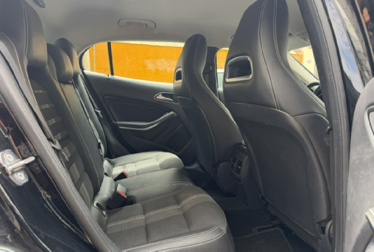 Mercedes GLA (X156) Phase 2 180 1.5 d 16V 7G-DCT 109 cv Origine France / 3em main / camera / 