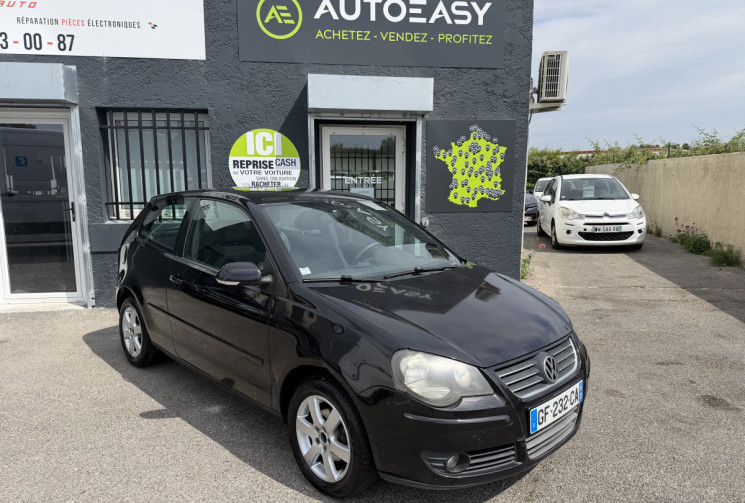 Volkswagen Polo 1.4 TDI 70 CONFORT / CLIM / JANTES ALU / TOIT OUVRANT / REVISEE / GARANTIE