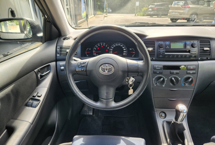 Toyota Corolla 1.4 VVT-i Linea Sport 1ere main