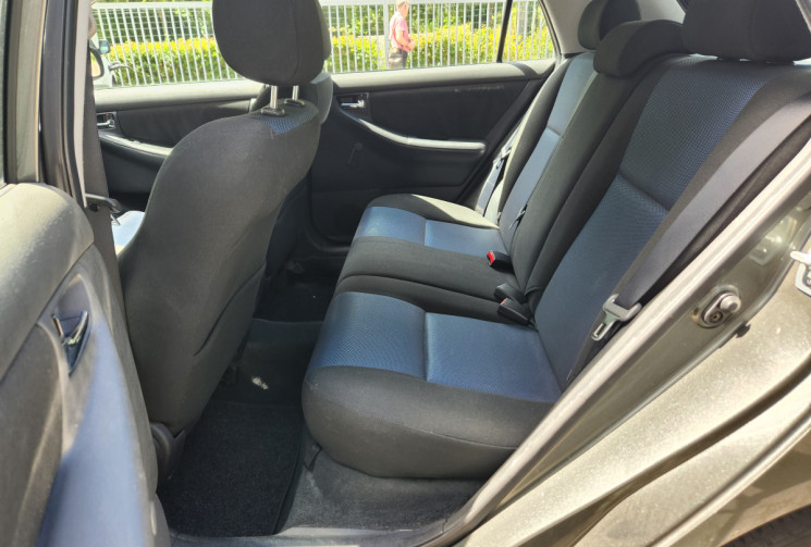 Toyota Corolla 1.4 VVT-i Linea Sport 1ere main