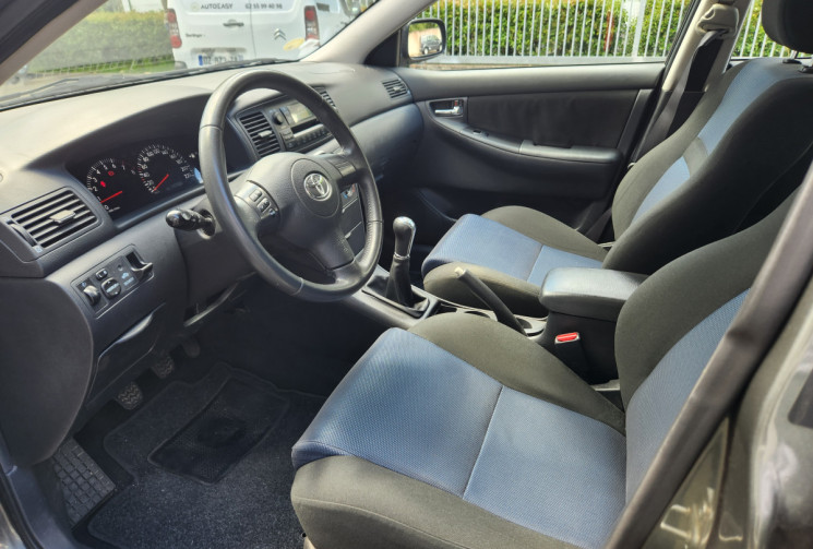 Toyota Corolla 1.4 VVT-i Linea Sport 1ere main