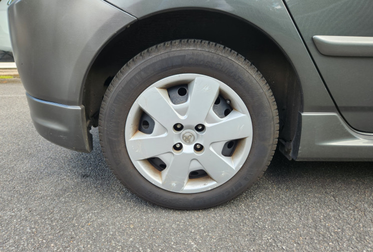 Toyota Corolla 1.4 VVT-i Linea Sport 1ere main