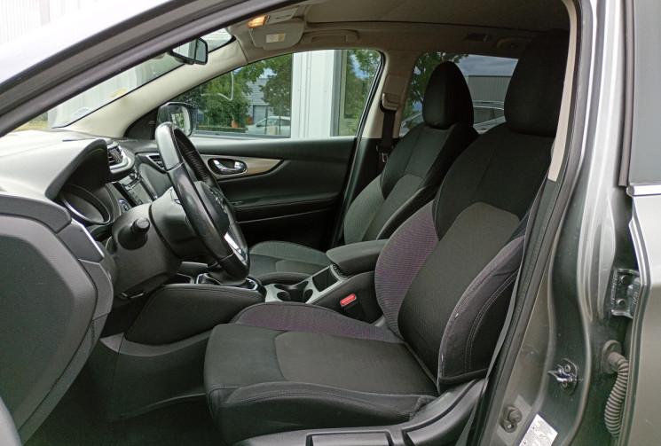 Nissan Qashqai Phase II 1.6 dCi 130 ch Xtronic N-Connecta + Attelage
