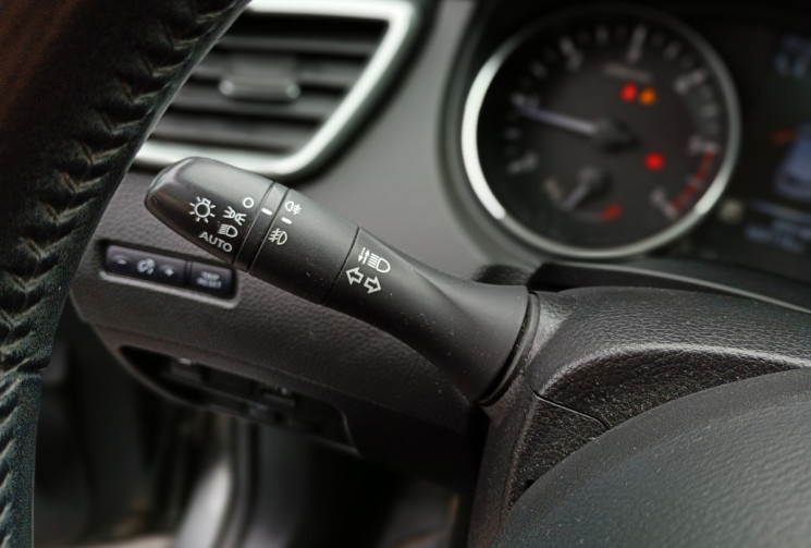 Nissan Qashqai Phase II 1.6 dCi 130 ch Xtronic N-Connecta + Attelage