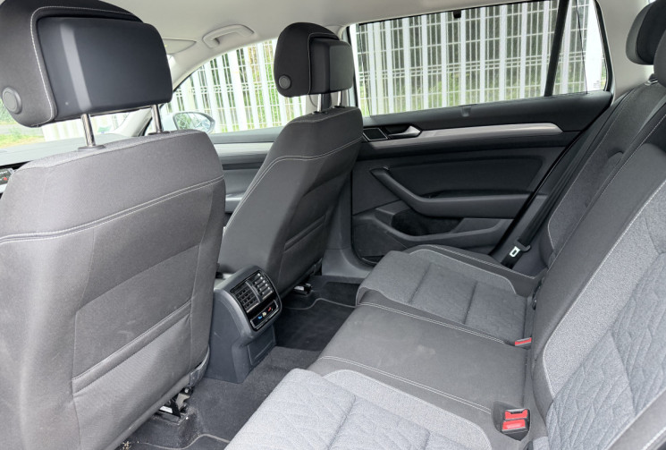 Volkswagen Passat SW 2.0 TDI 150 LIFE PLUS EVO * 1ère main / Caméra / CarPlay / En stock
