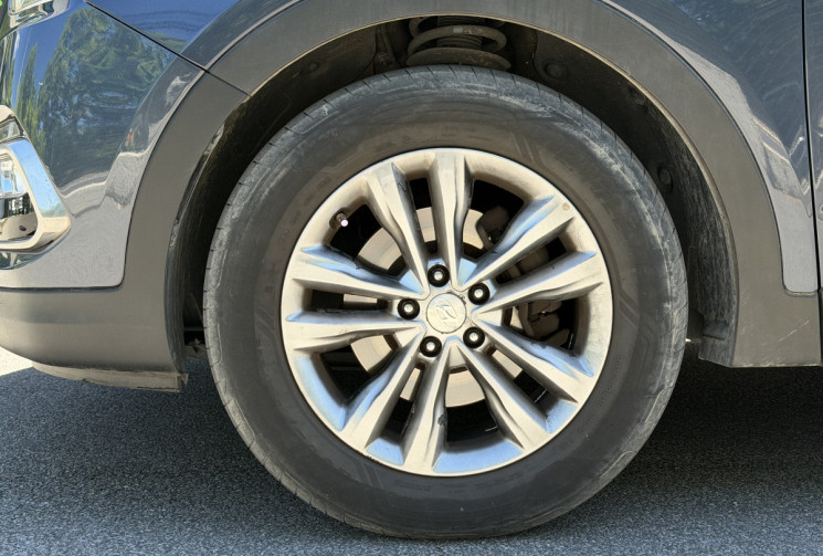 Hyundai SANTA FE 2.2 CRDi 200ch Creative 2WD BVA 7 Places / Camera / Siège chauffant / Entretien OK