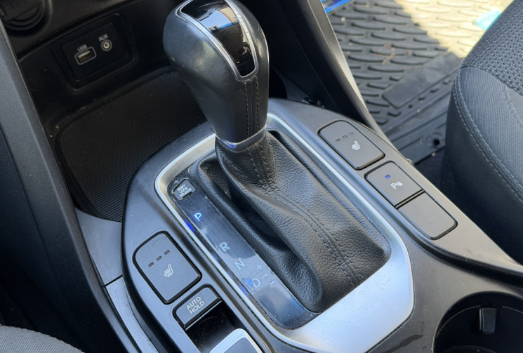 Hyundai SANTA FE 2.2 CRDi 200ch Creative 2WD BVA 7 Places / Camera / Siège chauffant / Entretien OK