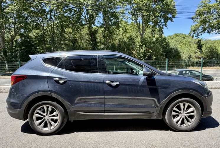 Hyundai SANTA FE 2.2 CRDi 200ch Creative 2WD BVA 7 Places / Camera / Siège chauffant / Entretien OK