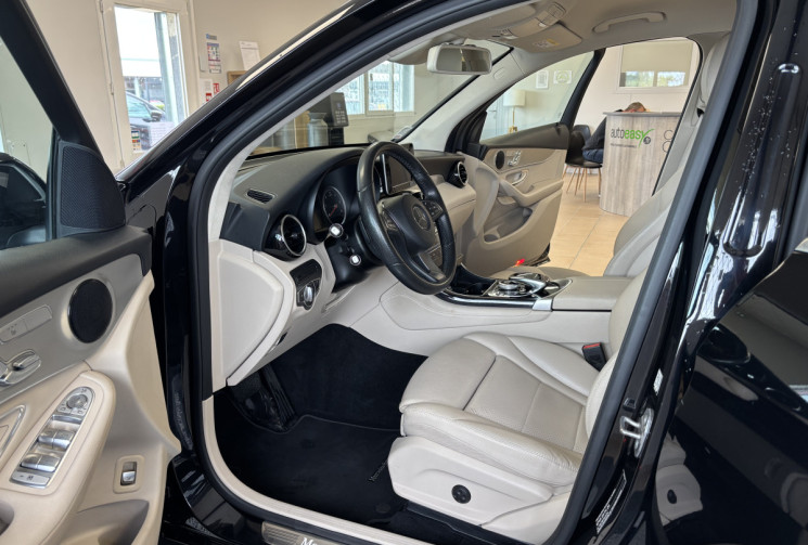 Mercedes GLC 250 D 4MATIC BLUETEC 9G-TRONIC 204 EXECUTIVE / JANTE AMG /  SUIVIT COMPLET MERCEDES 