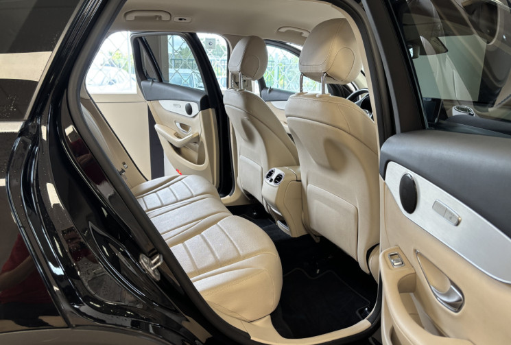 Mercedes GLC 250 D 4MATIC BLUETEC 9G-TRONIC 204 EXECUTIVE / JANTE AMG /  SUIVIT COMPLET MERCEDES 