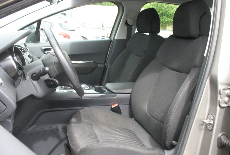 Peugeot 3008 1.6 HDi 112 ACTIVE