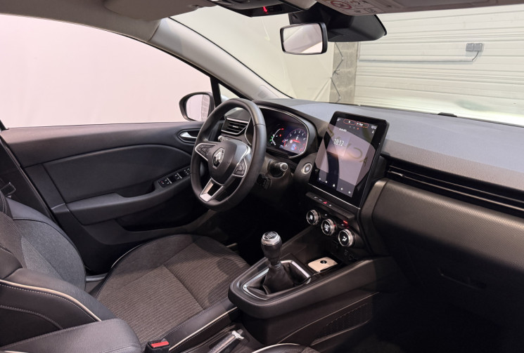 Renault CLIO V 1.0 TCE Intens - Grand écran 9,7 pouces, Entretien à jour.