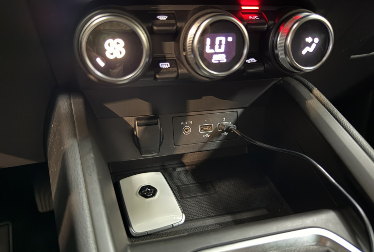 Renault CLIO V 1.0 TCE Intens - Grand écran 9,7 pouces, Entretien à jour.