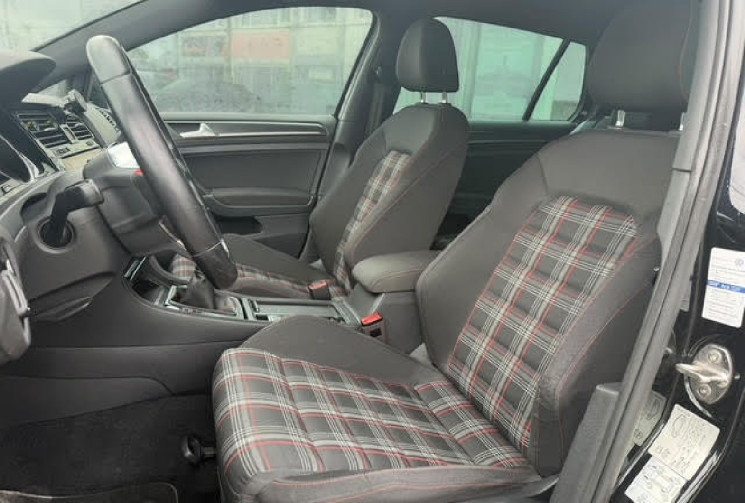 Volkswagen Golf GTI 230 Performance *CARPLAY