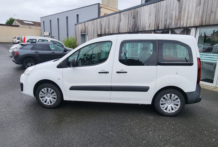 Citroën Berlingo PHASE 2 1.6 HDI 75 FEEL / 5 PLACES / GARANTIE 12 MOIS