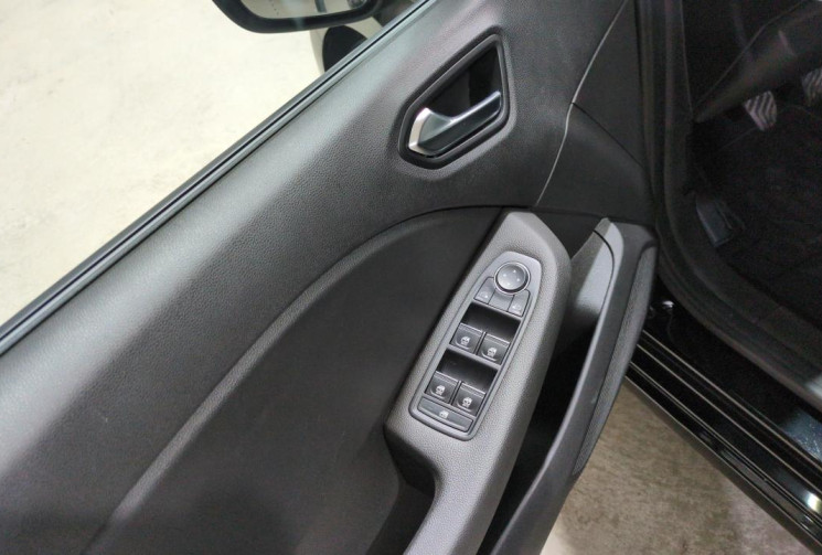 Renault CLIO V TCE 90 EVOLUTION GPS / Climatisation / 